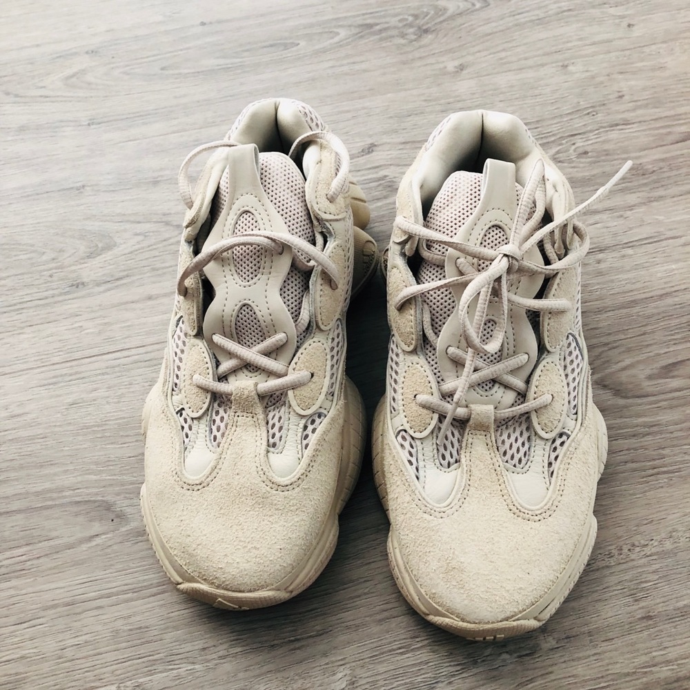 Yeezy blush runners